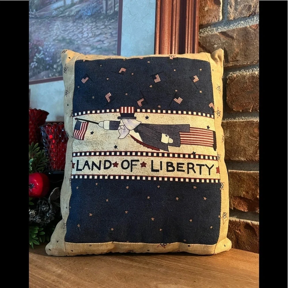 Rare Vintage 1974 Handmade Land of Liberty USA Pillow